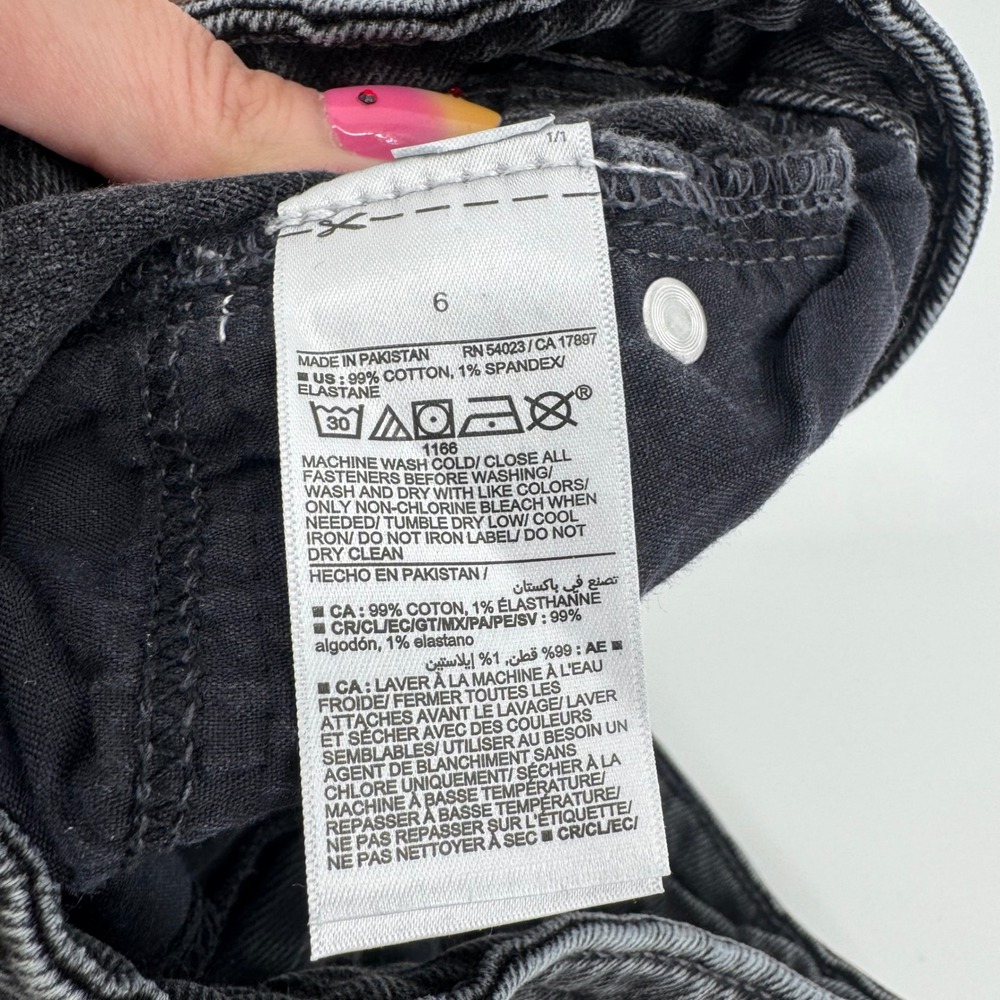 Old Navy High Rise O.G. Straight Leg 90s Minimalist Black Wash Jeans Size 6 - Picture 7 of 9